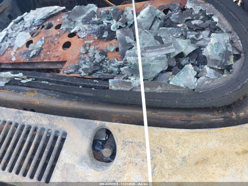 1986 Chevrolet C10 VIN: 1GCDC14HXGF441138 Lot: 43761915