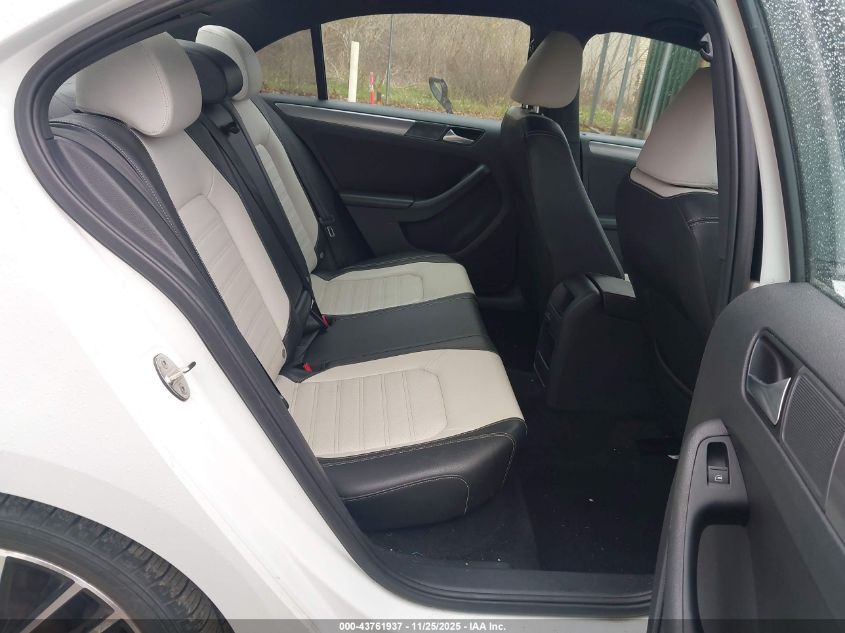 2017 Volkswagen Jetta 1.8T Sport VIN: 3VWD17AJ6HM338667 Lot: 43761937