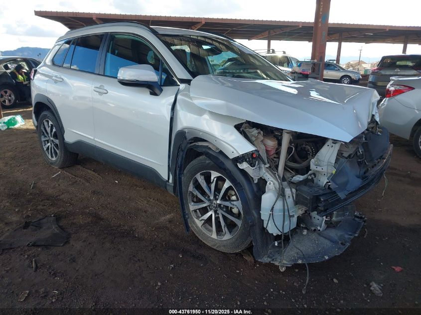 TOYOTA COROLLA CROSS XLE