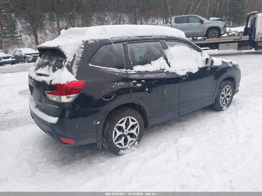 Vin: jf2skaec5ph529081, lot: 44257349, subaru forester premium 20234