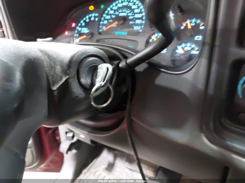 2005 Chevrolet Silverado 1500 Z71 VIN: 2GCEK13T751182514 Lot: 43761952