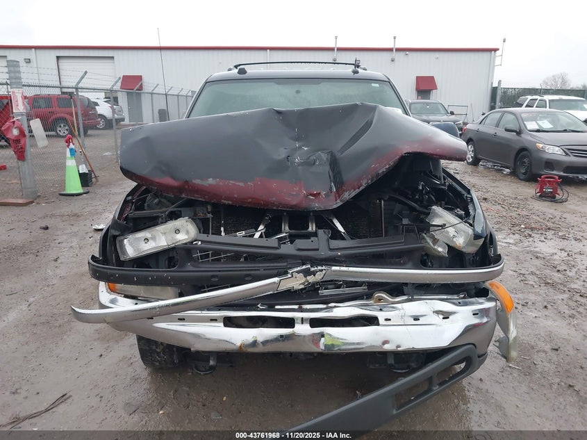 2005 Chevrolet Tahoe Lt VIN: 1GNEK13T75J214519 Lot: 43761968