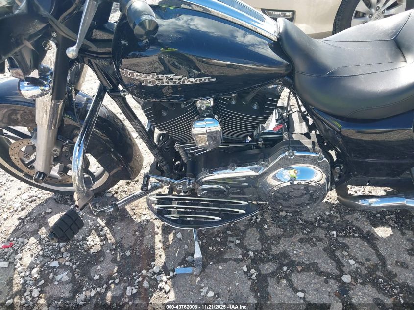 2016 Harley-Davidson Flhx Street Glide VIN: 1HD1KBM15GB645527 Lot: 43762008
