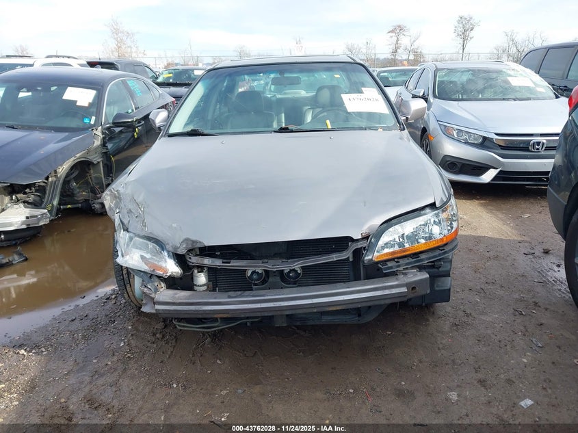 2000 Honda Accord 3.0 Ex VIN: 1HGCG1658YA097313 Lot: 43762028