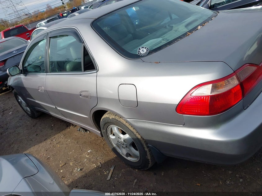 2000 Honda Accord 3.0 Ex VIN: 1HGCG1658YA097313 Lot: 43762028