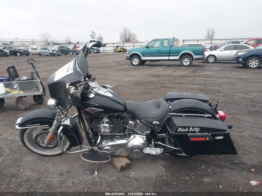 2011 Harley-Davidson Flstc VIN: 1HD1BW515BB019703 Lot: 43762047