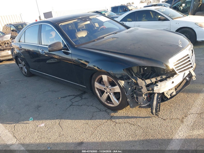 MERCEDES-BENZ S-CLASS S 550