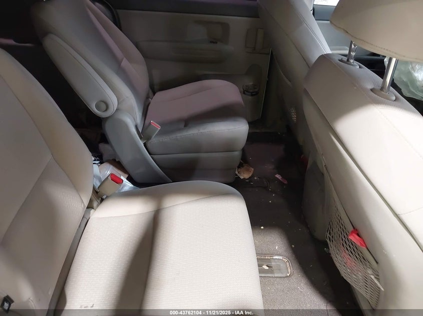 2016 Kia Sedona L VIN: KNDMA5C17G6120479 Lot: 43762104