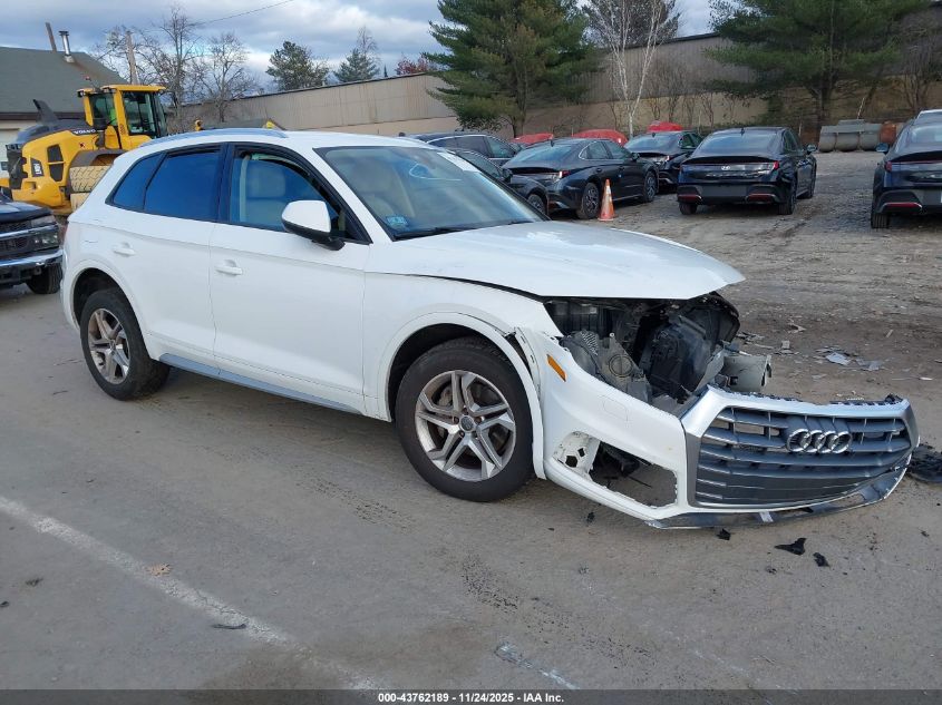 AUDI Q5 2.0T PREMIUM/2.0T TECH PREMIUM