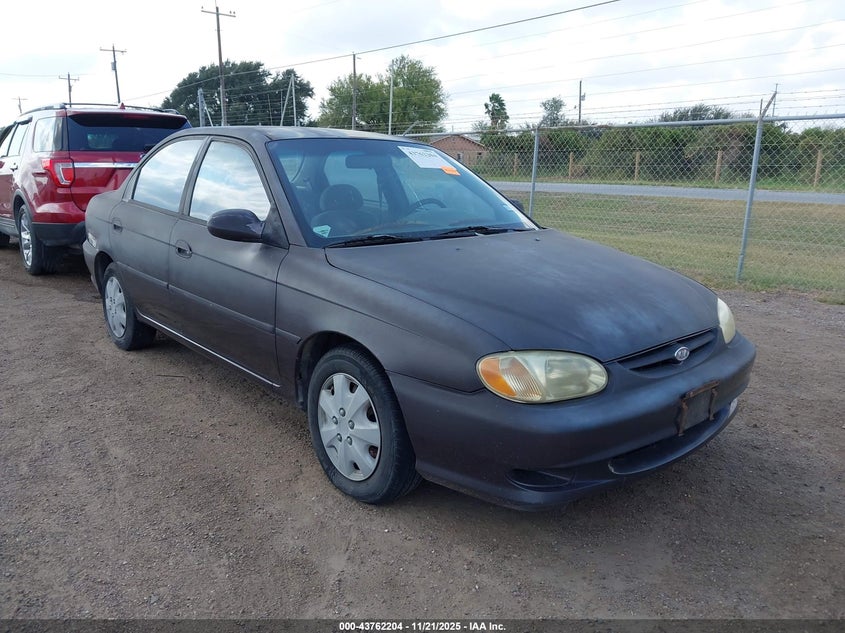 KNAFB1212Y5836467 KIA SEPHIA Photo 1