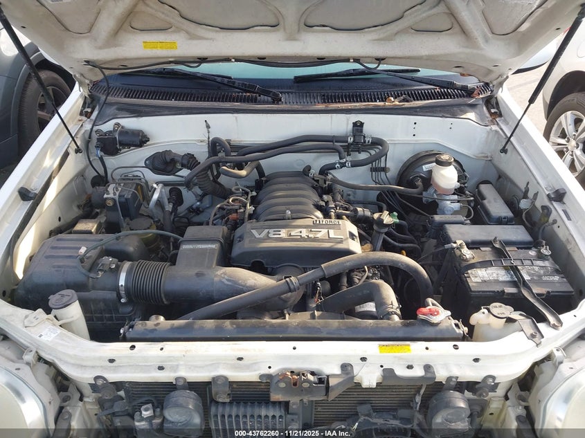 2005 Toyota Sequoia Limited V8 VIN: 5TDZT38AX5S254817 Lot: 43762260