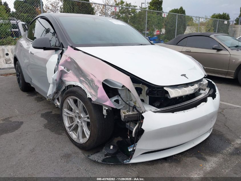 TESLA MODEL Y AWD/LONG RANGE DUAL MOTOR ALL-WHEEL DRIVE