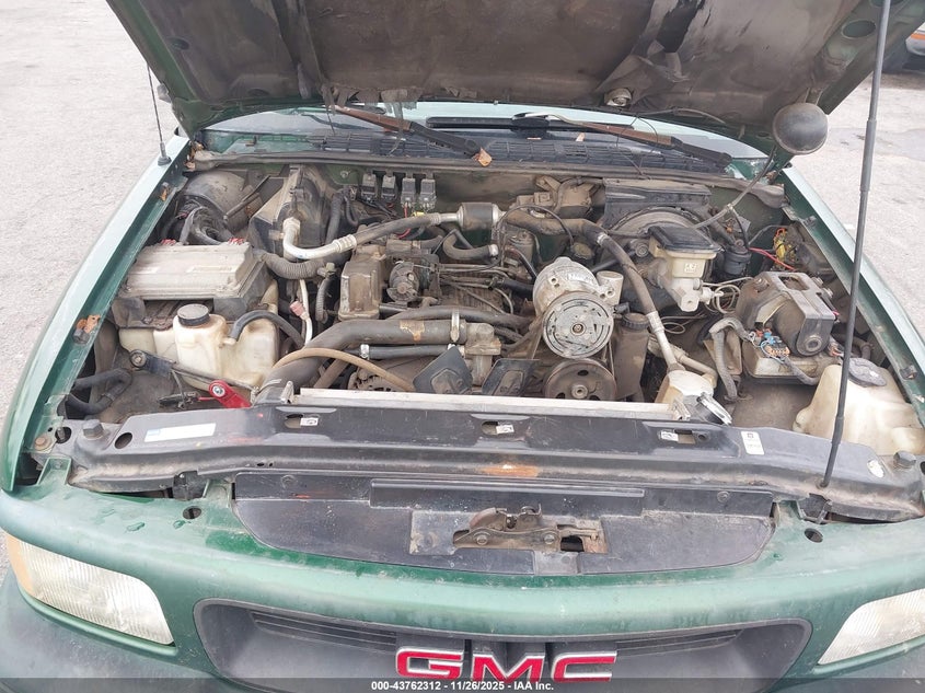 1996 GMC Sonoma VIN: 1GTCS1945TK524014 Lot: 43762312