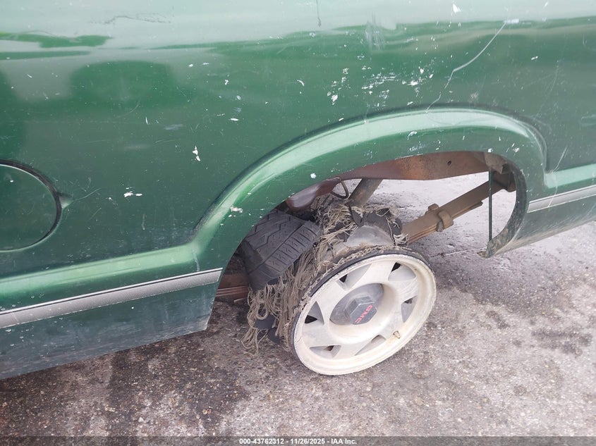 1996 GMC Sonoma VIN: 1GTCS1945TK524014 Lot: 43762312