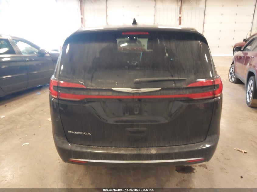 2025 Chrysler Pacifica Select VIN: 2C4RC1BG4SR513954 Lot: 43762404