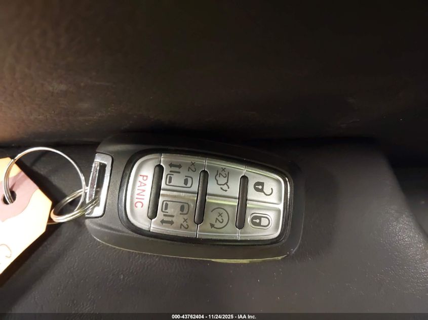 2025 Chrysler Pacifica Select VIN: 2C4RC1BG4SR513954 Lot: 43762404