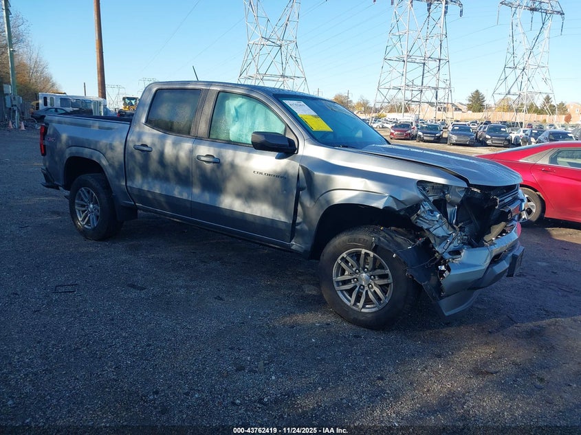 CHEVROLET COLORADO 4WD LT