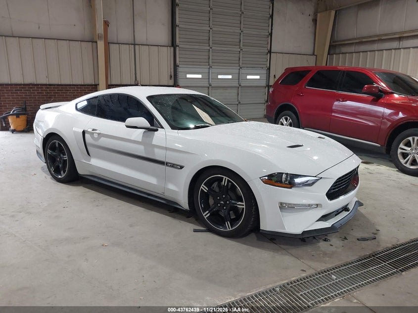 FORD MUSTANG GT PREMIUM