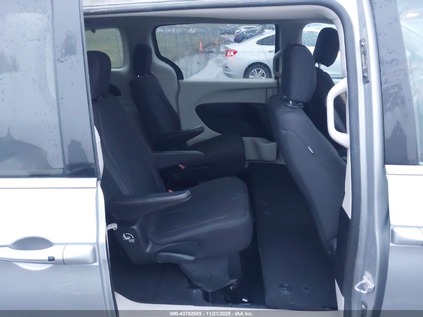 2017 Chrysler Pacifica Touring VIN: 2C4RC1DG0HR711968 Lot: 43762509