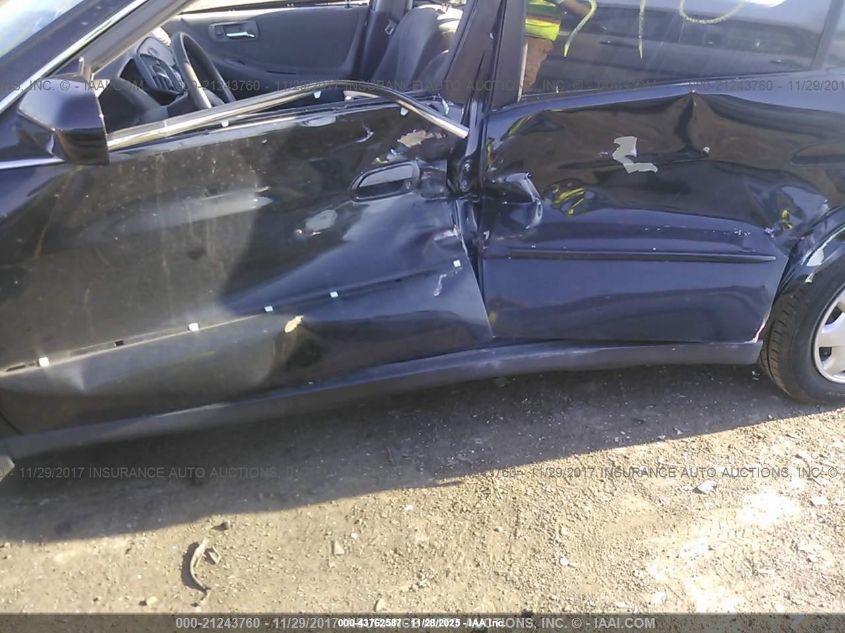 1998 Honda Accord Lx VIN: 1HGCG564XWA260863 Lot: 43762587