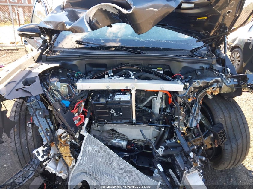 2025 Audi Sq6 E-Tron Premium Plus Quattro VIN: WA125BGF8SA070028 Lot: 43762616