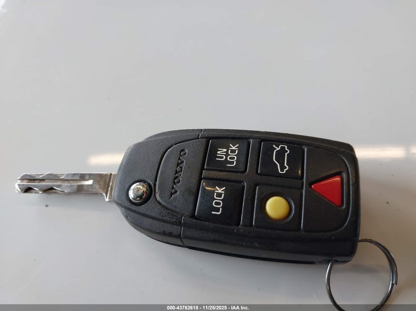 2004 Volvo Xc70 2.5T VIN: YV1SZ59H141133283 Lot: 43762618