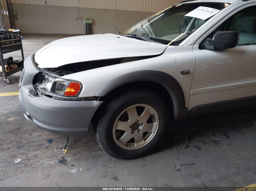 2004 Volvo Xc70 2.5T VIN: YV1SZ59H141133283 Lot: 43762618