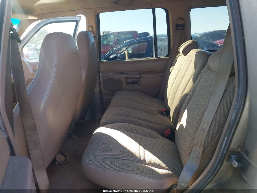 2000 Ford Explorer Xls VIN: 1FMZU62X4YZB82622 Lot: 43762819