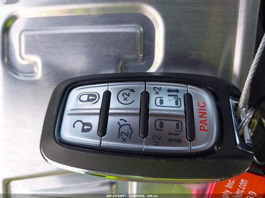 2025 Chrysler Pacifica Select VIN: 2C4RC1BG8SR578824 Lot: 43762877