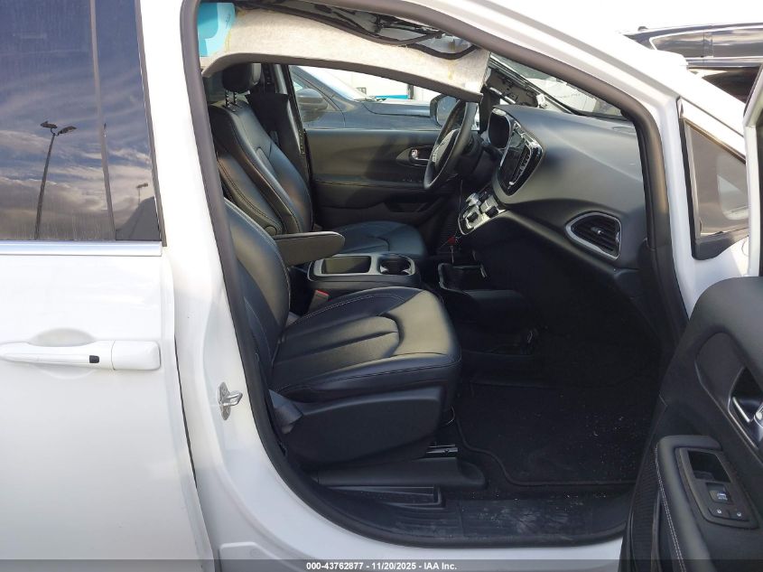 2025 Chrysler Pacifica - 2C4RC1BG8SR578824