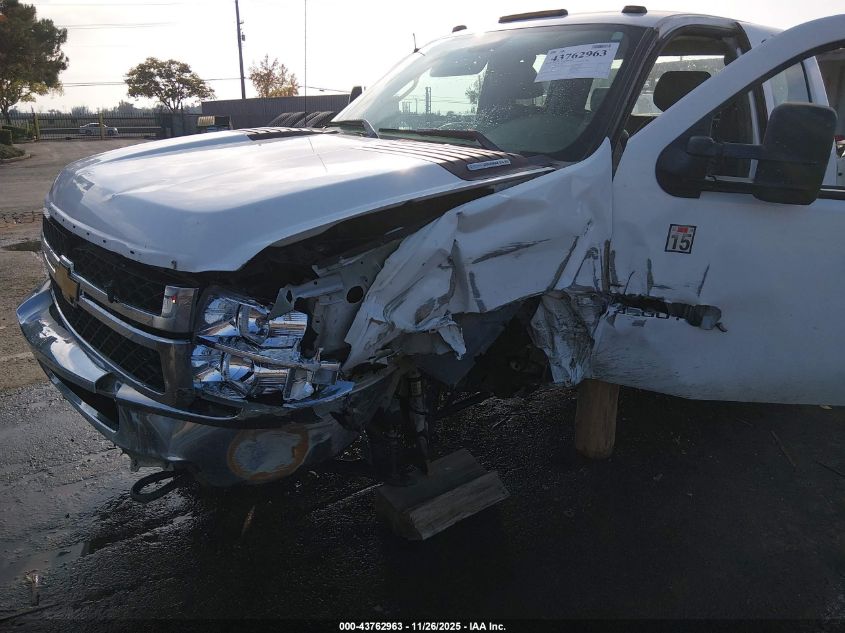 2012 Chevrolet Silverado 3500Hd Work Truck VIN: 1GC5CZC83CZ287501 Lot: 43762963