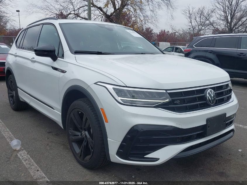 VOLKSWAGEN TIGUAN 2.0T SE R-LINE BLACK