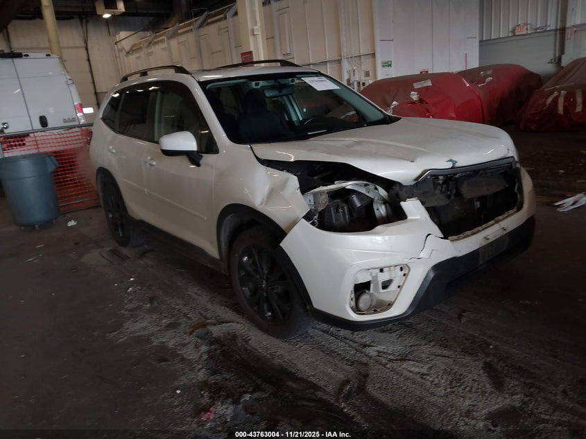 SUBARU FORESTER PREMIUM