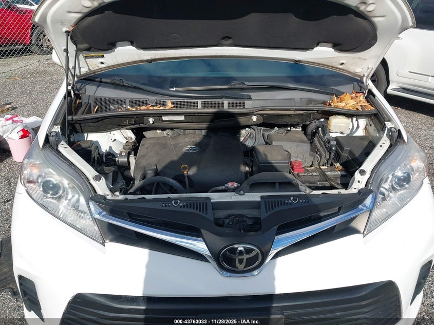 2019 Toyota Sienna Le 8 Passenger VIN: 5TDKZ3DC2KS968993 Lot: 43763033