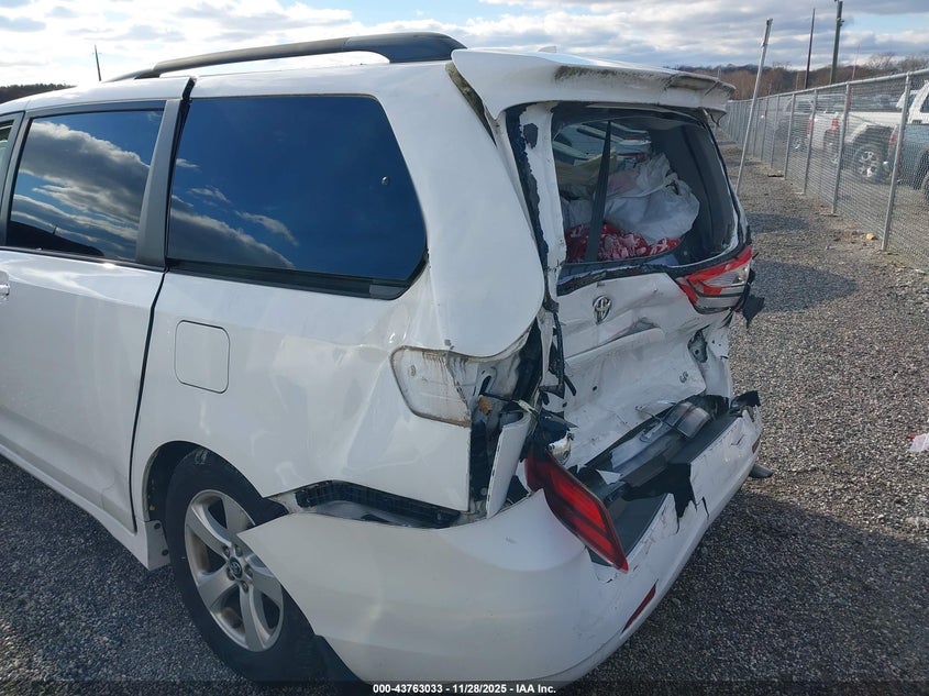 2019 Toyota Sienna Le 8 Passenger VIN: 5TDKZ3DC2KS968993 Lot: 43763033