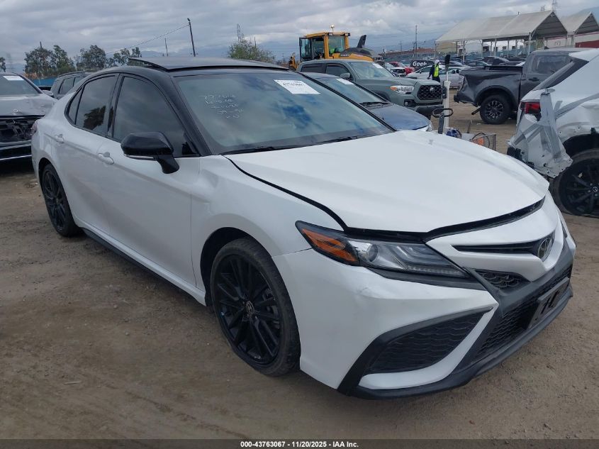 TOYOTA CAMRY XSE