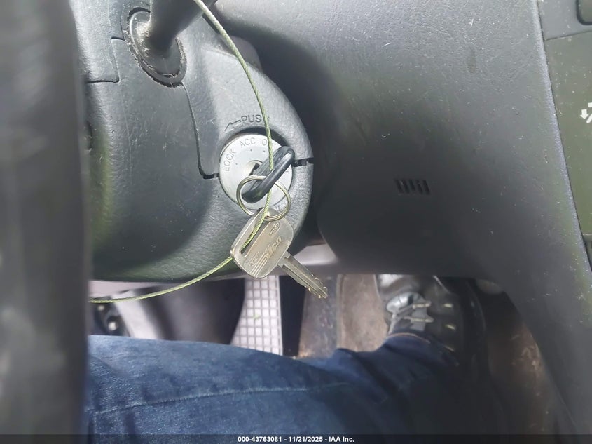 2003 Toyota Corolla S VIN: 1NXBR32E93Z041843 Lot: 43763081