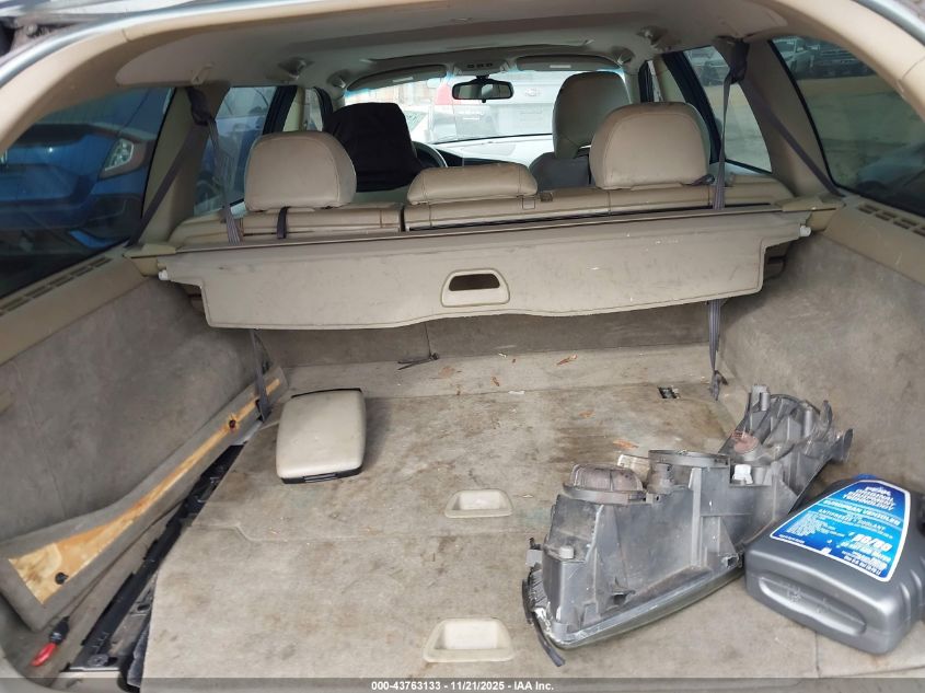 2004 Volvo V70 2.5T VIN: YV1SW59V142376813 Lot: 43763133