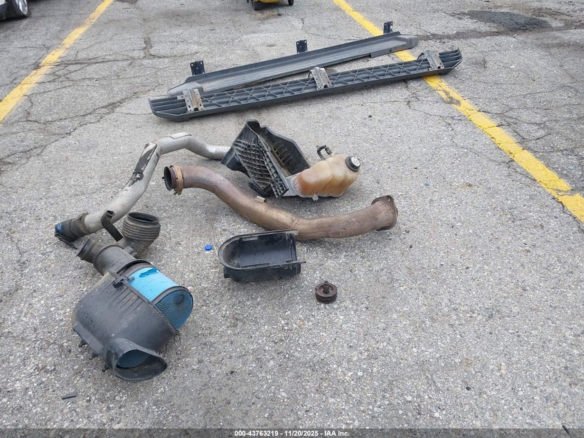 2008 Ford F-350 Fx4/Harley-Davidson/King Ranch/Lariat/Xl/Xlt VIN: 1FTWW31R38EA65561 Lot: 43763219