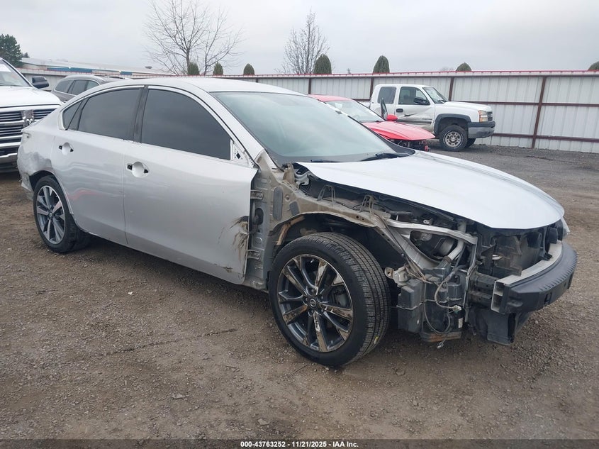 NISSAN ALTIMA 2.5 SR