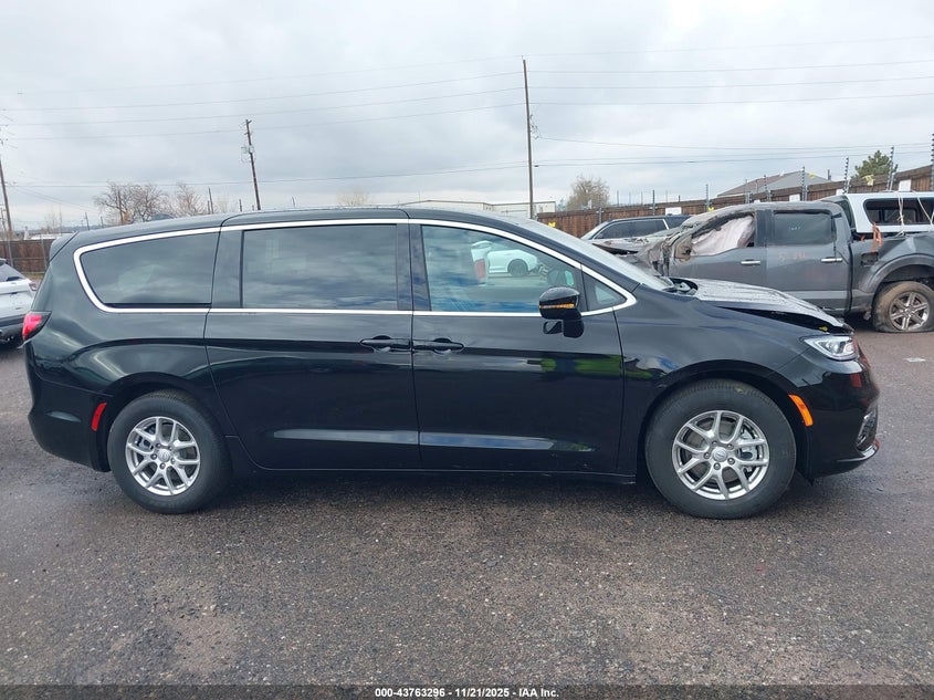 2026 Chrysler Pacifica Select VIN: 2C4RC1BG3TR181328 Lot: 43763296