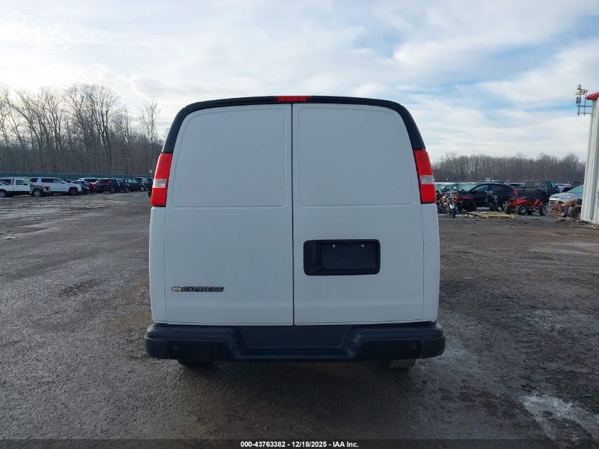 2022 Chevrolet Express Cargo Rwd 2500 Regular Wheelbase Wt VIN: 1GCWGAFP9N1226362 Lot: 43763382
