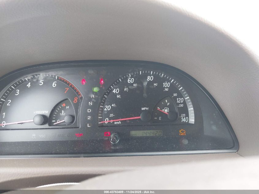 2002 Toyota Camry Le VIN: 4T1BE32K02U004258 Lot: 43763489