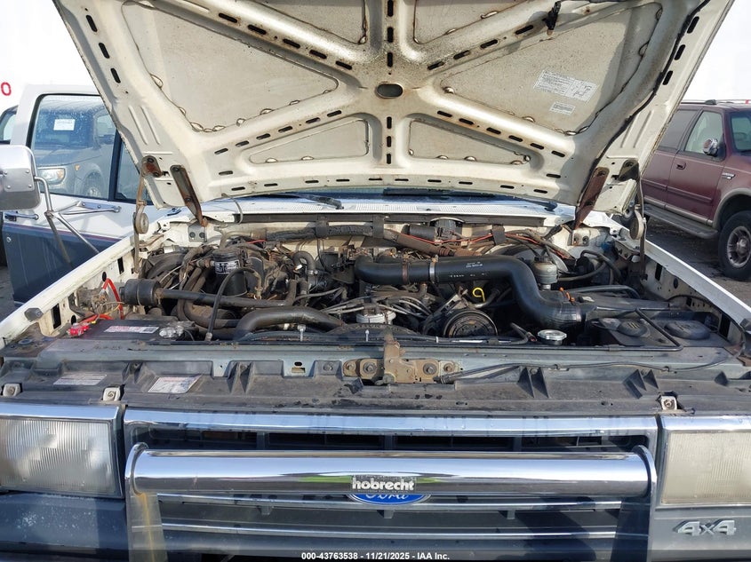 1991 Ford F250 VIN: 1FTHX26G5MKB17422 Lot: 43763538