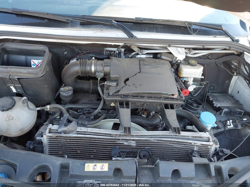 2022 Mercedes-Benz Sprinter 2500 Standard Roof V6 VIN: W1Y4EBHY9NT117599 Lot: 43763542