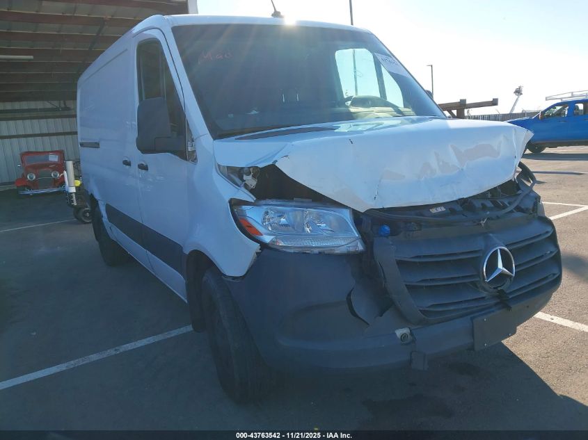 MERCEDES-BENZ SPRINTER STANDARD ROOF V6