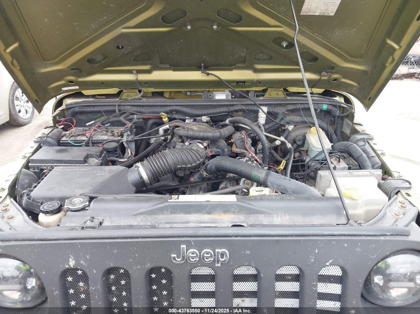 2007 Jeep Wrangler Unlimited Sahara VIN: 1J4GA59127L120826 Lot: 43763550