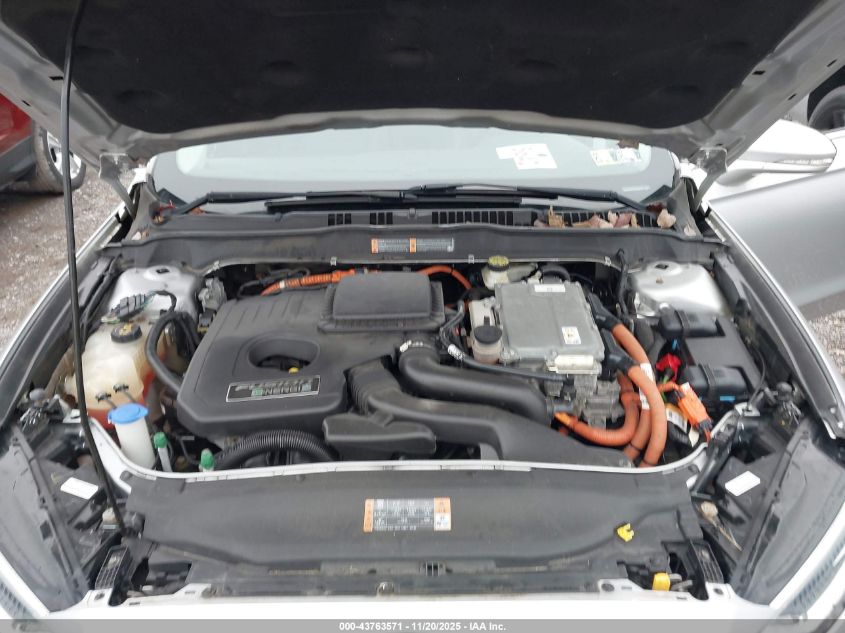 2017 Ford Fusion Energi Se Luxury VIN: 3FA6P0PU2HR160770 Lot: 43763571