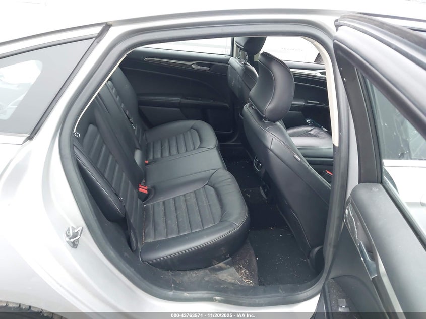 2017 Ford Fusion Energi Se Luxury VIN: 3FA6P0PU2HR160770 Lot: 43763571