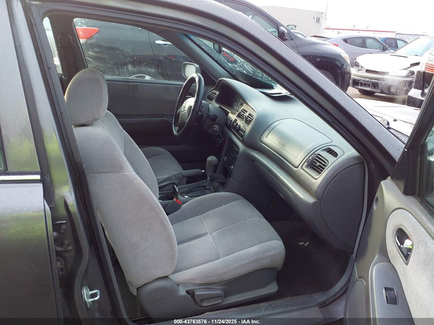 1YVGF22D325286161 2002 MAZDA 626 photo no. 5
